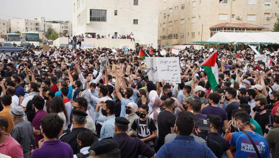 صور لحسنى من الوقفة الاحتجاجية التي تم تنفيذها أمس الأحد