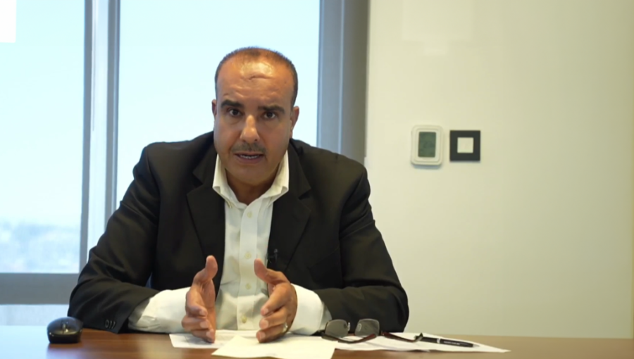 عمر سلامة الناطق الإعلامي باسم وزارة المياه عمر سلامة الناطق الإعلامي باسم وزارة المياه