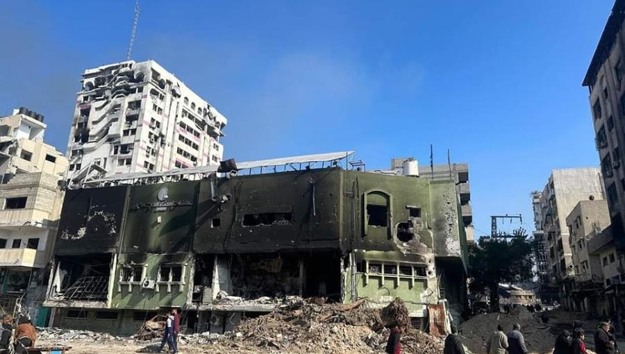 جيش الاحتلال يحرق ويدمر مستشفى أصدقاء المريض في مدينة غزة جيش الاحتلال يحرق ويدمر مستشفى أصدقاء المريض في مدينة غزة 10/2/2024 | المصدر: فلسطين بوست