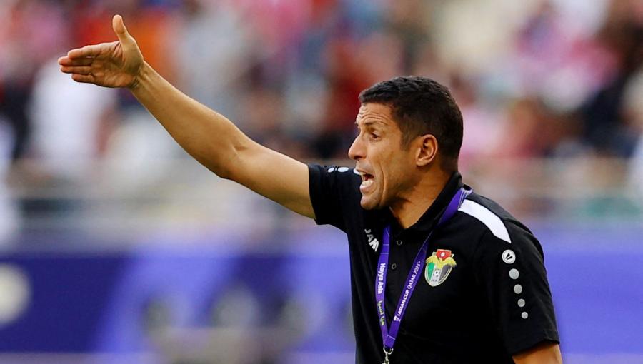 مدرب المنتخب الأردني حسين عموتة مدرب المنتخب الأردني حسين عموتة | المصدر: رويترز
