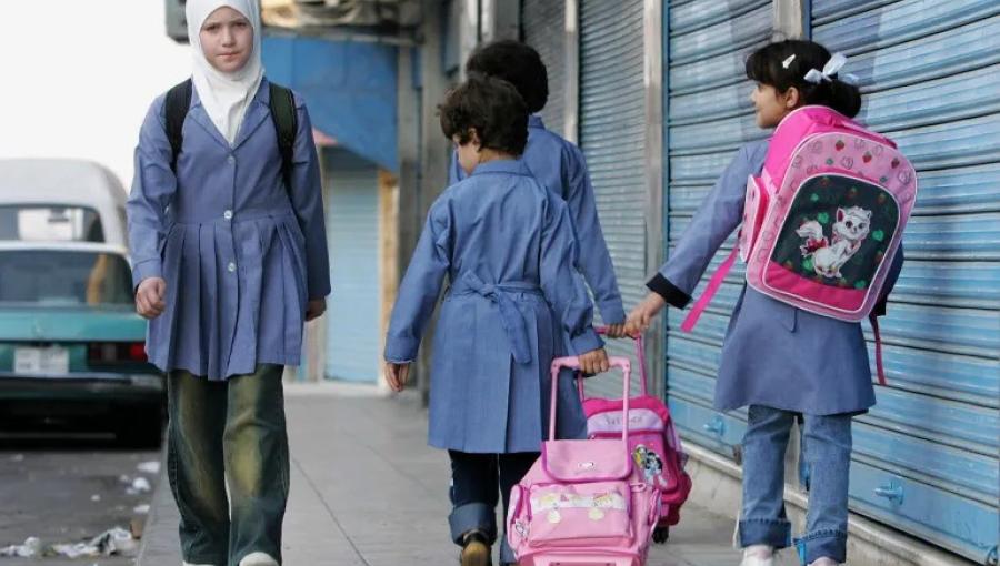 فتيات في طريقهن إلى المدرسة في عمان الأردن فتيات في طريقهن إلى المدرسة في عمان الأردن | المصدر: الجزيرة
