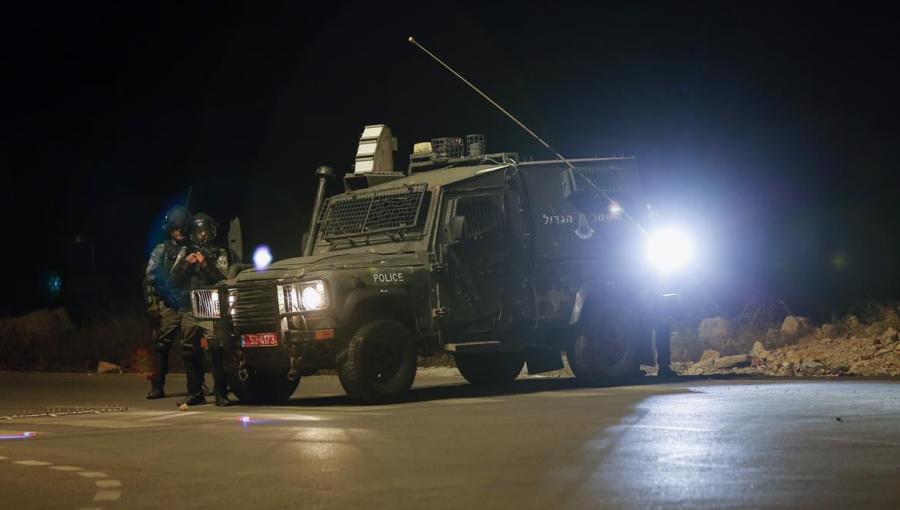 آليات وجنود الاحتلال خلال اقتحام ليلي سابق في الضفة الغربية | المصدر: المركز الفلسطيني للإعلام آليات وجنود الاحتلال خلال اقتحام ليلي سابق في الضفة الغربية | المصدر: المركز الفلسطيني للإعلام
