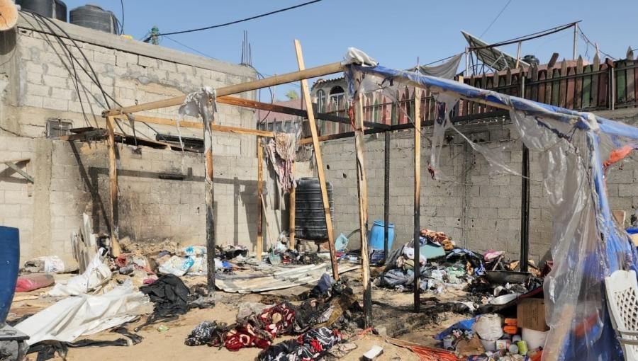 آثار الدمار إثر قصف الاحتلال في منطقة المواصي بخانيونس جنوبي قطاع غزة آثار الدمار إثر قصف الاحتلال في منطقة المواصي بخانيونس جنوبي قطاع غزة | المصدر: فلسطين بوست