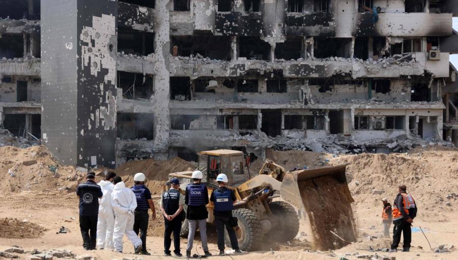 الدمار في مستشفى الشفاء الدمار الذي أحقه الاحتلال بمستشفى الشفاء في غزة والذي تحول إلى أنقاض بعد عملية استمرت أسبوعين | المصدر: وكالة الأنباء الفرنسية