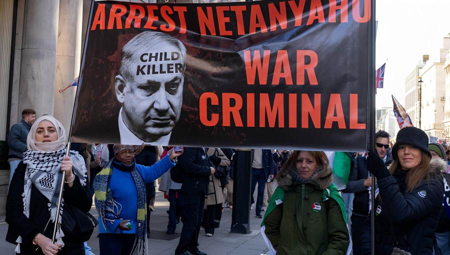 متظاهرون مؤيدون لفلسطين وسط لندن متظاهرون مؤيدون لفلسطين وسط لندن يحملون لافتة تصف نتنياهو بقاتل الأطفال 25/11/2023 | المصدر: gettyimages