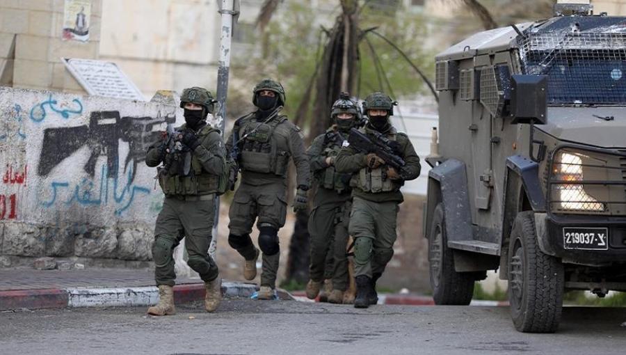 جنود الاحتلال خلال اقتحام سابق في الضفة الغربية جنود الاحتلال خلال اقتحام سابق في الضفة الغربية | المصدر: الأناضول