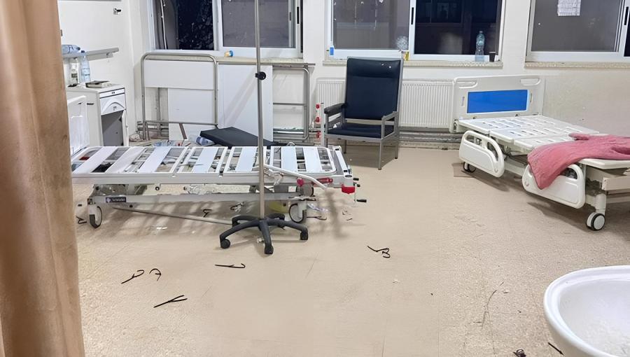 إخلاء مستشفى غزة الأوروبي شرق خانيونس إخلاء مستشفى غزة الأوروبي شرق خانيونس بعد تهديد جيش الاحتلال بالتوغل في المنطقة 2/7/2024 | المصدر: منصة إكس