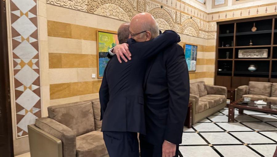 أيمن الصفدي ونجيب ميقاتي وزير الخارجية أيمن الصفدي خلال لقائه برئيس الحكومة اللبنانية نجيب ميقاتي في لبنان 7/10/2024 | المصدر: وزارة الخارجية
