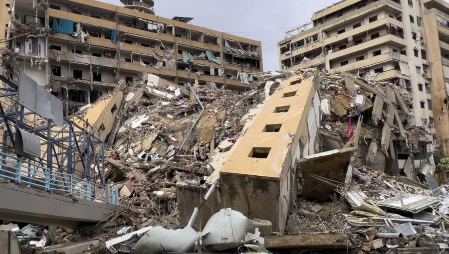 دمار خلفته غارات إسرائيلية في لبنان دمار خلفته غارات إسرائيلية في لبنان | المصدر: أسوشييتد برس