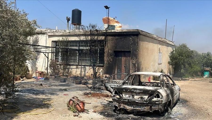 آثار الحريق الذي اندلع في منزل ومركبة في نابلس آثار الحريق الذي اندلع في منزل ومركبة في نابلس 4/12/2024 | المصدر: الأناضول