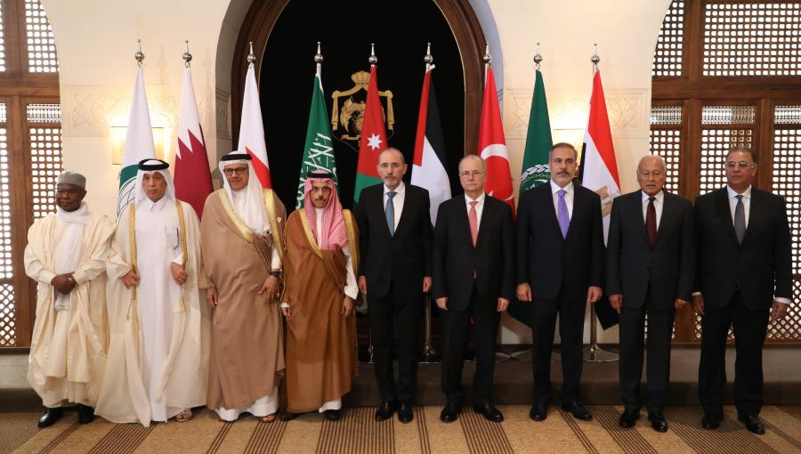 من اجتماع أعضاء اللجنة الوزارية العربية الإسلامية المكلفة بمتابعة التطورات في غزة في العاصمة عمّان من اجتماع أعضاء اللجنة الوزارية العربية الإسلامية المكلفة بمتابعة التطورات في غزة في العاصمة عمّان 18/9/2024 | المصدر: وكالة بترا