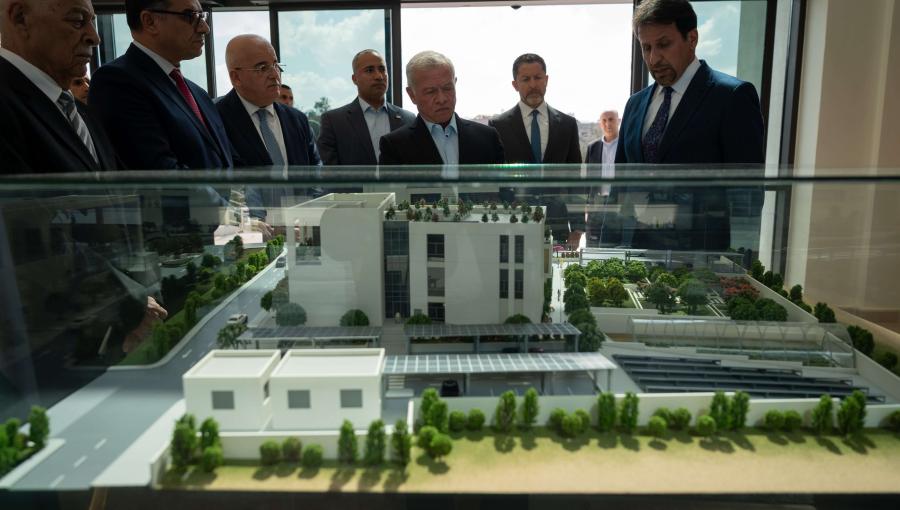 افتتاح الملك بنك البذور الوطني في عين الباشا افتتاح الملك بنك البذور الوطني في عين الباشا 10/3/2025 | المصدر: الديوان الملكي الهاشمي