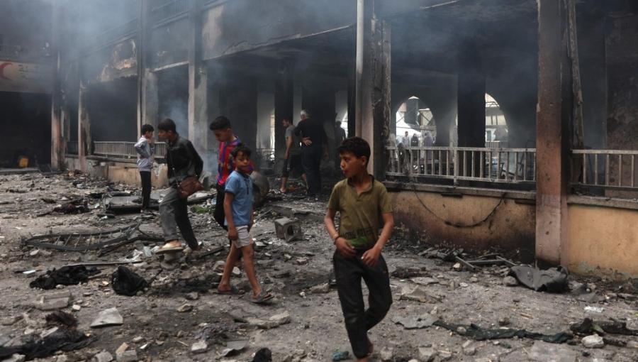 مدرسة تؤوي نازحين تعرضت لقصف إسرائيلي في غزة مدرسة تؤوي نازحين تعرضت لقصف إسرائيلي في غزة 23/4/2025 | المصدر: وكالة الأنباء الفرنسية