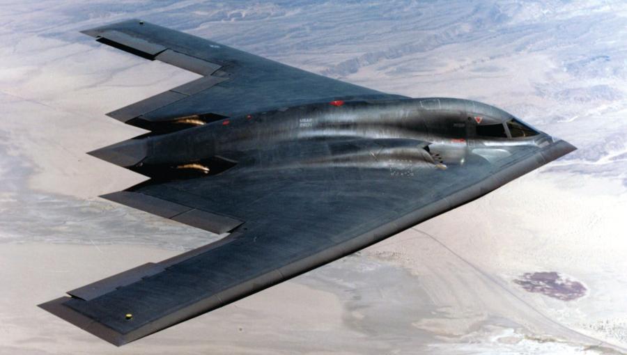 قاذفة B-2 قاذفة B-2