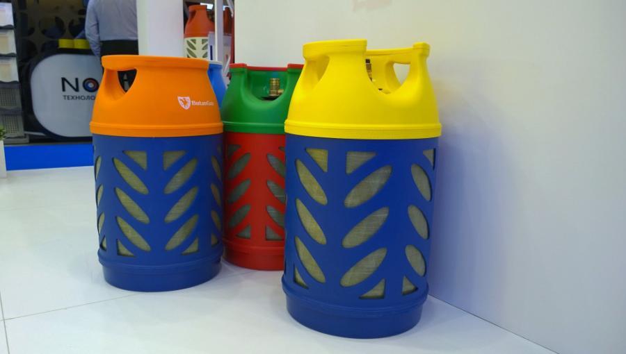 أسطوانات بلاستيكية | المصدر: shutterstock أسطوانات بلاستيكية | المصدر: shutterstock