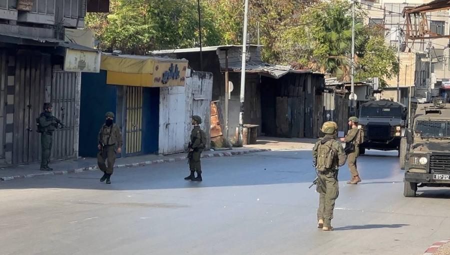 تعزيزات عسكرية خلال الاقتحام المستمر لمدينة نابلس 20/11/2025 | فلسطين بوست