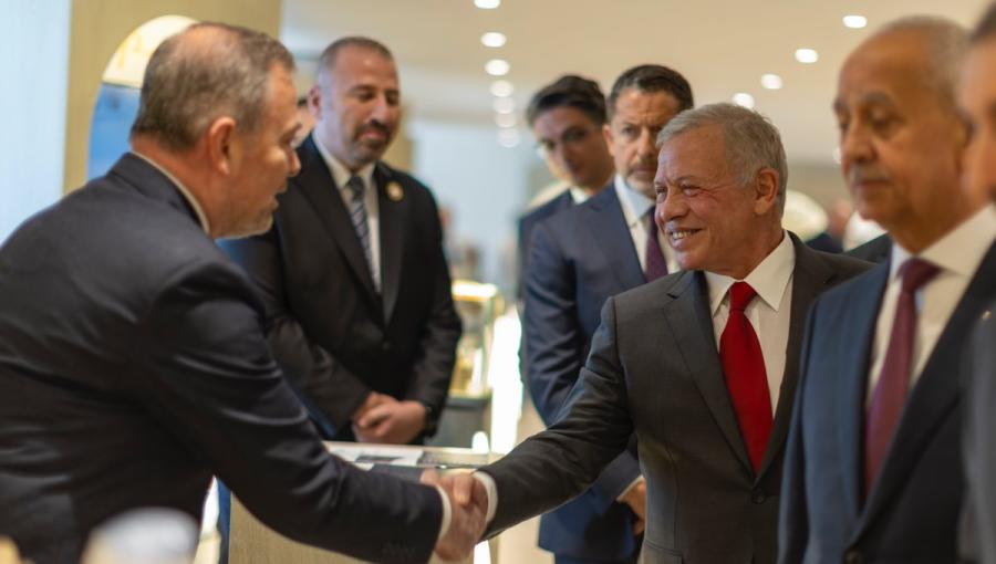 الملك عبدالله الثاني خلال زيارة لغرفة صناعة عمان 7/12/2025 | الديوان الملكي