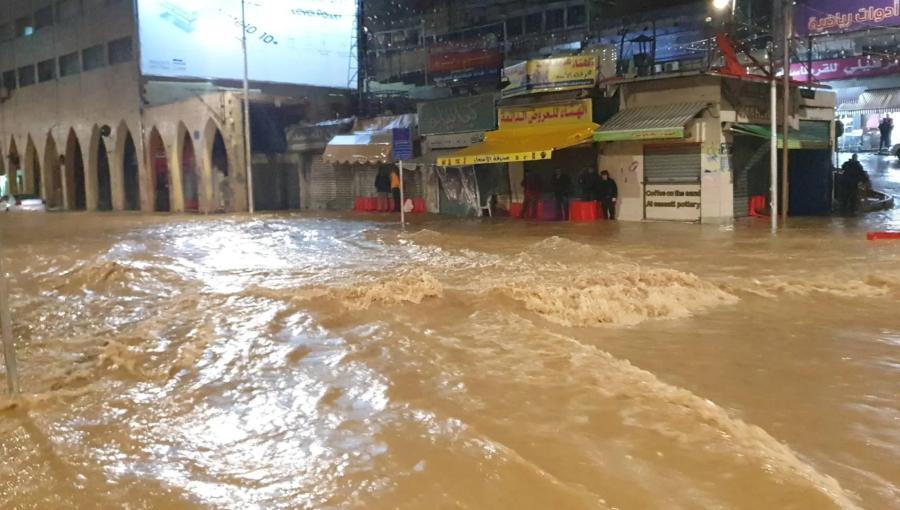 فيضان مياه الأمطار في منطقة مؤتة في الكرك 29/12/2025 | المصدر: مواقع التواصل