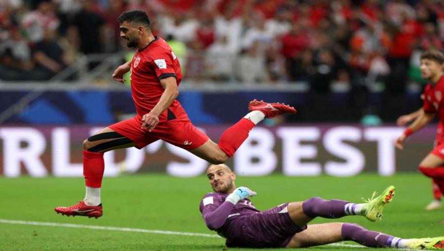 لقطة من مباراة النشامى مع نظيره المصري