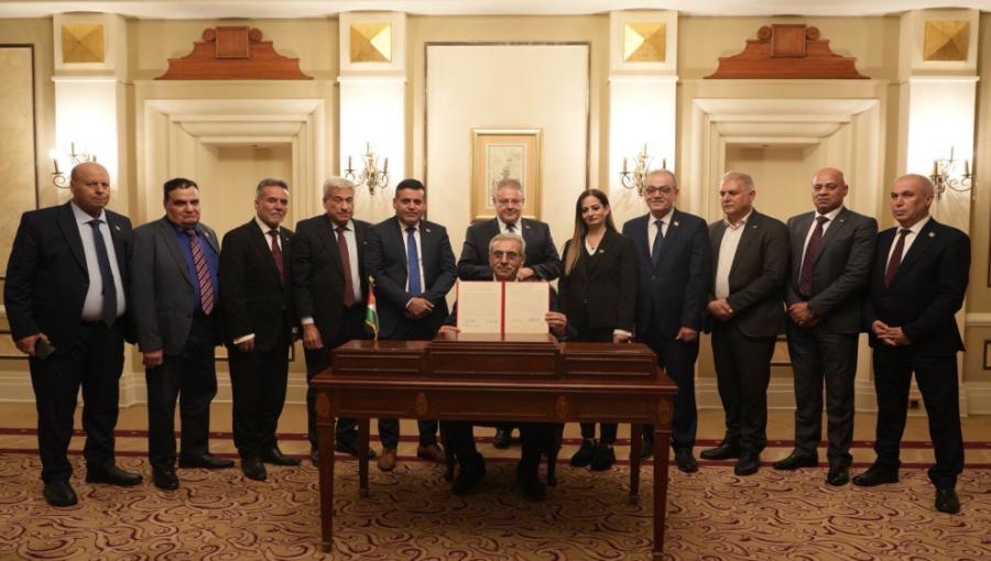 أعضاء اللجنة الوطنية لإدارة غزة