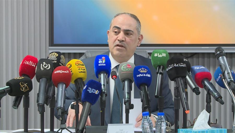 مدير عام هيئة الإعلام بشير المومني خلال لقاء إعلامي في منتدى التواصل الحكومي يناقش مشروع نظام تنظيم الإعلام الرقمي 27/1/2026