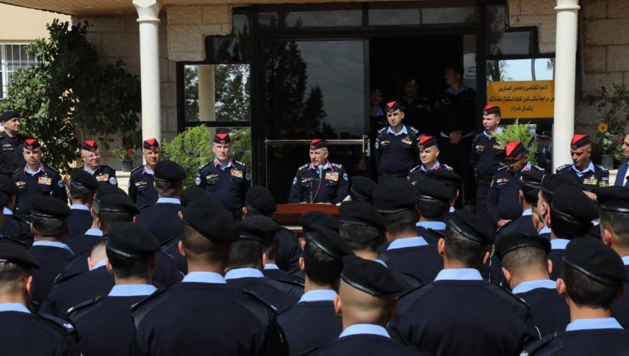 مدير الأمن العام اللواء عبيد الله المعايطة خلال زيارة سابقة لإدارة الدوريات الخارجية 19/3/2025 | مديرية الأمن العام
