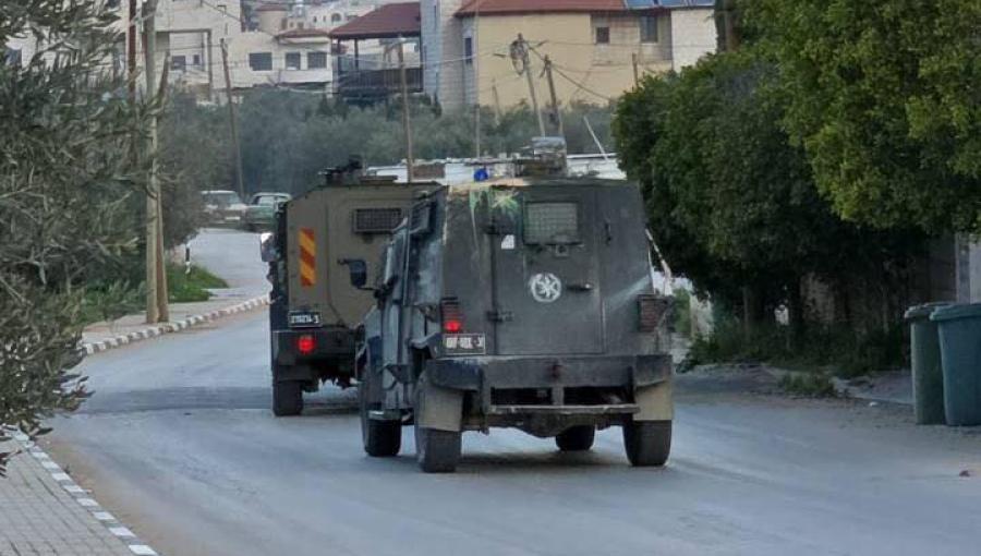 آليات الاحتلال خلال اقتحام بلدة بيت فوريك شرق نابلس 7/3/2026 | فلسطين بوست