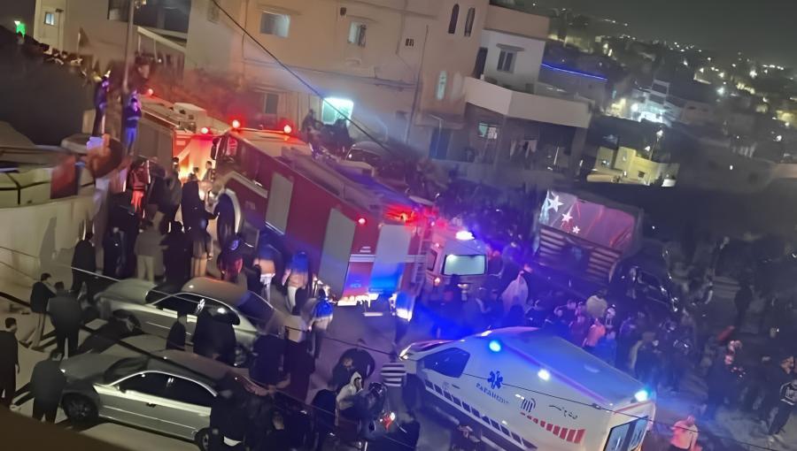 تجمهر المواطنين في موقع سقوط شظية بمنطقة الهاشمية محافظة الزرقاء 12/3/2026 | مواقع التواصل