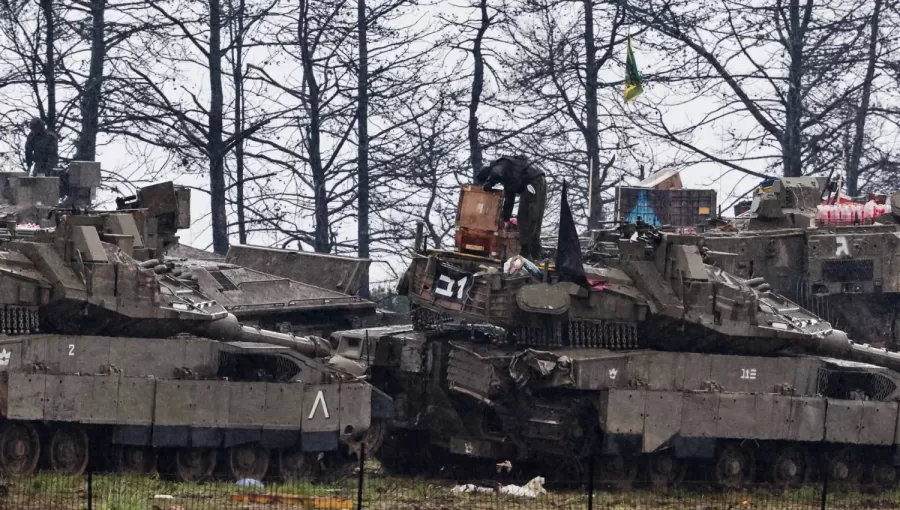 دبابات جيش الاحتلال الإسرائيلي عند الحدود مع لبنان | الوكالة الأوروبية للصور الصحفية