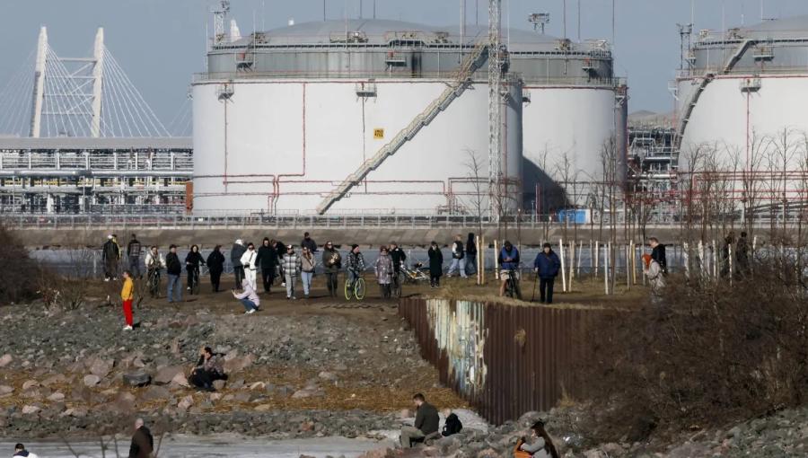 محطة سانت بطرسبرغ النفطية على شاطئ خليج فنلندا | الوكالة الأوروبية للصور الصحفية