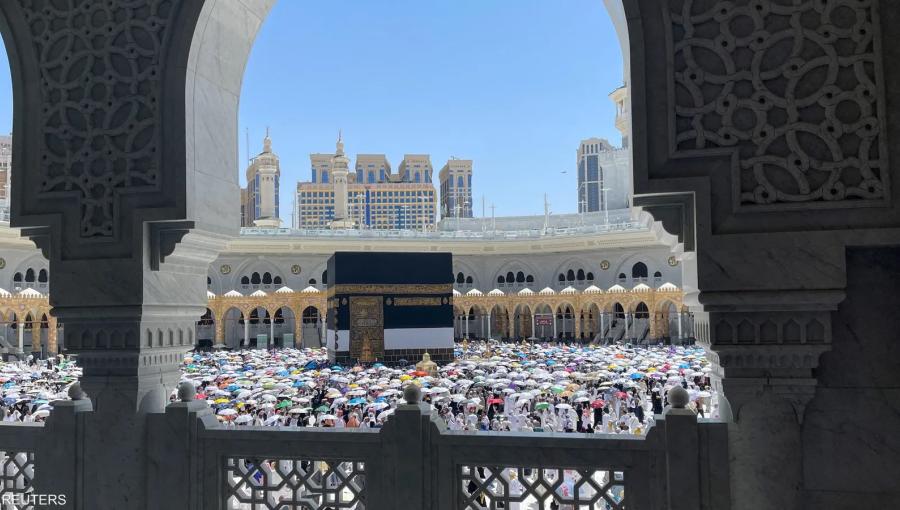 حجاج يؤدون طواف الوداع خلال موسم الحج 2025 | رويترز