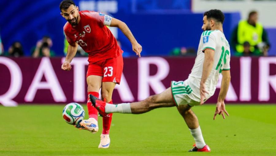 كابتن المنتخب الأردني إحسان حداد في مباراته مع الجزائر كأس العالم 2026
