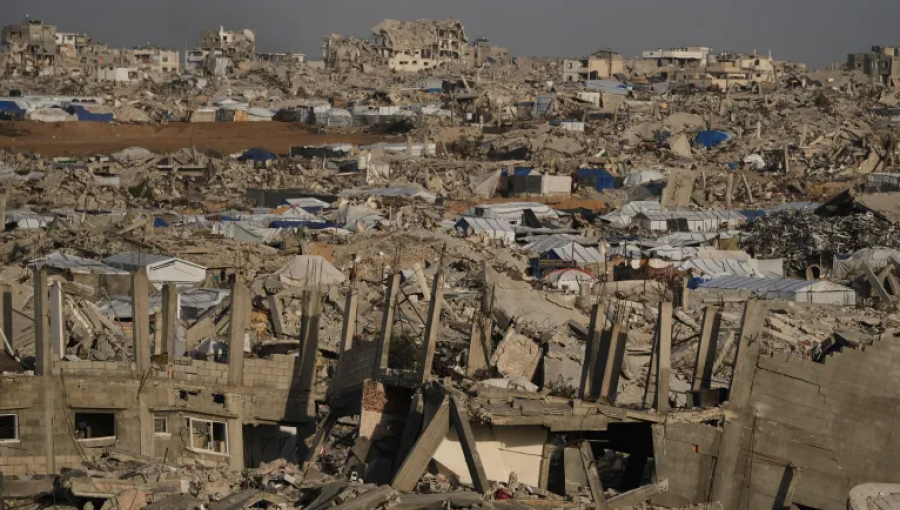 خيام النازحين الفلسطينيين وسط الدمار الواسع في جباليا شمال قطاع غزة | أسوشيتد برس‏