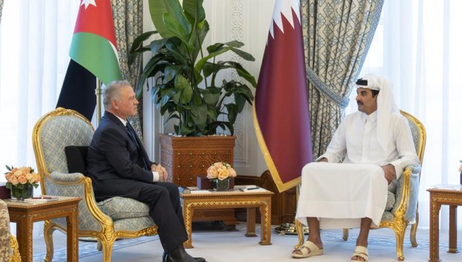 الملك عبد الله الثاني  خلال مباحثات مع أمير دولة قطر الشيخ تميم بن حمد آل ثاني  في الدوحة 17/3/2026