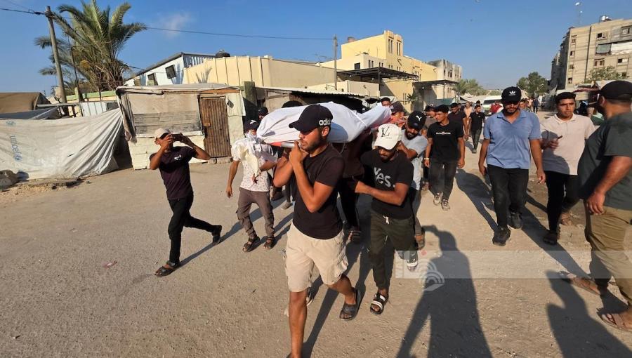 فلسطينيون يشيعون جثمان شهيد في خانيونس جنوب قطاع غزة 22/7/2026 | وفا