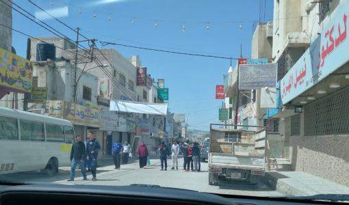 مخيم البقعة أثناء فترة الحظر الشامل العام الماضي/ حسنى