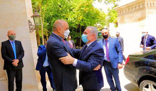 رئيس الوزراء د. بشر الخصاونة يستقبل نظيره الفلسطيني محمد اشتية في عمّان 31 أيار 2021 رئيس الوزراء د. بشر الخصاونة يستقبل نظيره الفلسطيني محمد اشتية في عمّان 31 أيار 2021