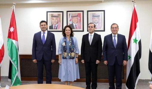 وزيرة الطاقة هالة زواتي قبيل اجتماع مع نظرائها من مصر وسوريا ولبنان-عمان 8 أيلول 2021