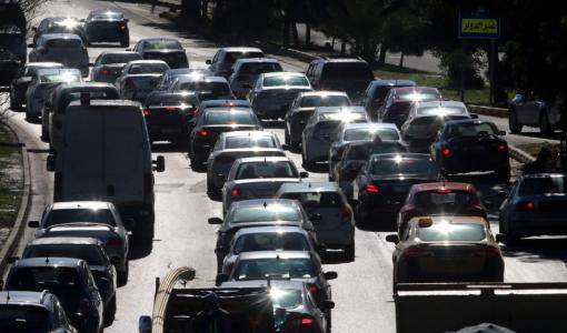 أزمة خانقة في أحد شوارع عمّان الإثنين 17 كانون الثاني 2022