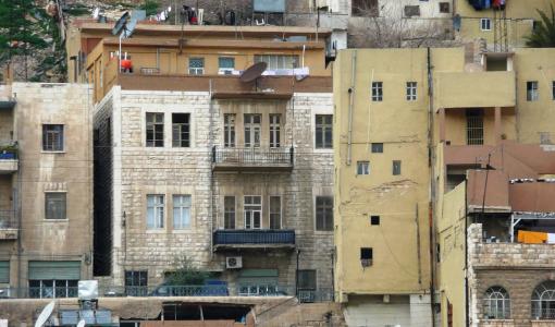 صورة لأبنية قديمة في عمان