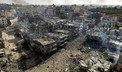 آثار الدمار الكبير في مخيم جباليا بسبب العدوان الإسرائيلي