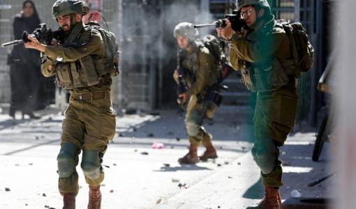 صورة أرشيفية لجنود الاحتلال خلال اقتحامهم إحدى مناطق الضفة الغربية | المصدر: شبكة قدس الإخبارية
