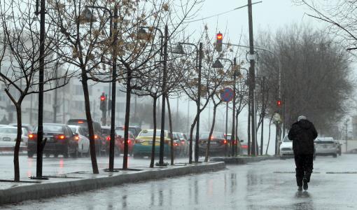 الأجواء الباردة في أحد شوارع عمان