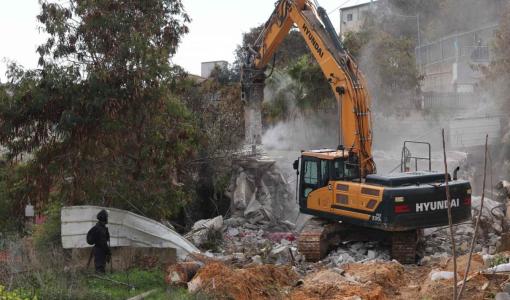 من هدم البناء في بلدة بيت حنينا شمال مدينة القدس المحتلة 20/2/2024 | المصدر: المركز الفلسطيني للإعلام