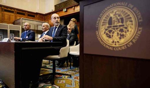 وزير الخارجية أيمن الصفدي في محكمة العدل الدولية 22/2/2024 | المصدر: وكالة الأنباء الفرنسية