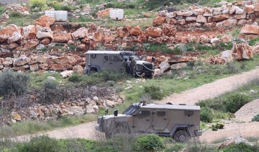 آليتان للاحتلال الإسرائيلي في الضفة الغربية | المصدر: العربي الجديد