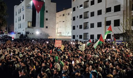 آلاف الأردنيين يحاصرون سفارة الاحتلال عمّان 25/3/2024