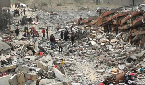 آثار الدمار الذي سببه القصف الإسرائيلي على قطاع غزة | المصدر: وكالة الأنباء الفرنسية