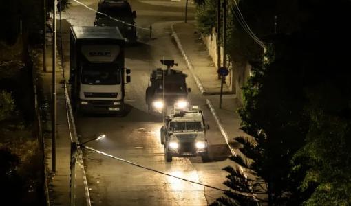 آليات الاحتلال خلال اقتحام سابق في الضفة الغربية | المصدر: المركز الفلسطيني للإعلام