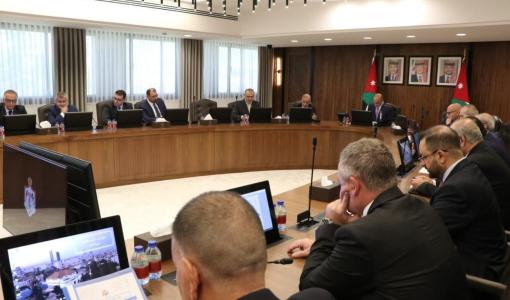 خلال جلسة مجلس الوزراء لحكومة بشر الخصاونة خلال جلسة مجلس الوزراء لحكومة بشر الخصاونة 12/9/2024 | المصدر: رئاسة الوزراء